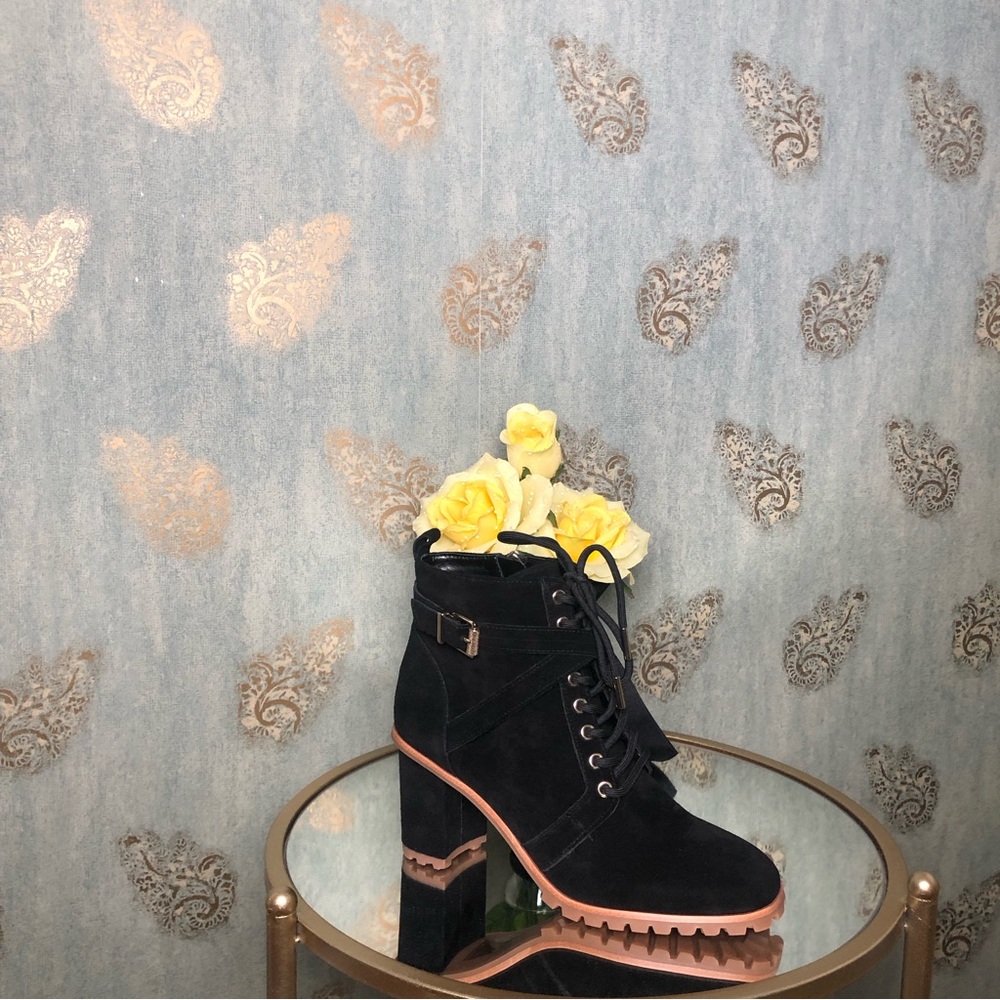 ⭐️NEW⭐️White House Black Market (WHBM) Mid Heel Combat Boot - Picture 2 of 8